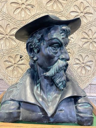 Busto Don Quijote Bronce