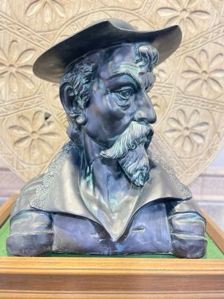Busto Don Quijote Bronce