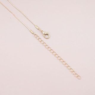 Gargantilla fina dorada y colgante corazón cristal