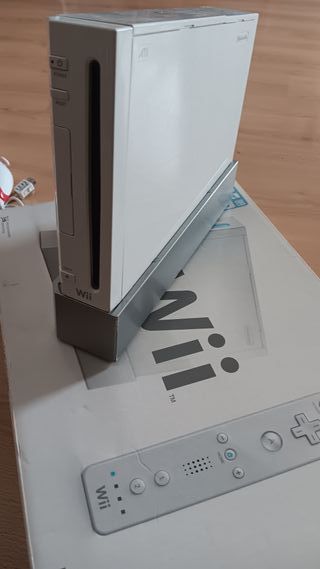 Consola Wii con juegos y accesorios