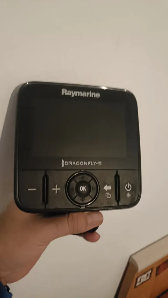 Sonda pesca Raymarine Dragonfly 5