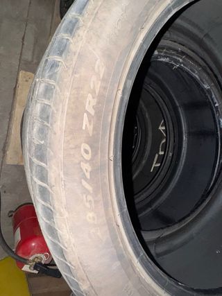 Neumáticos 285/45/22 p zero