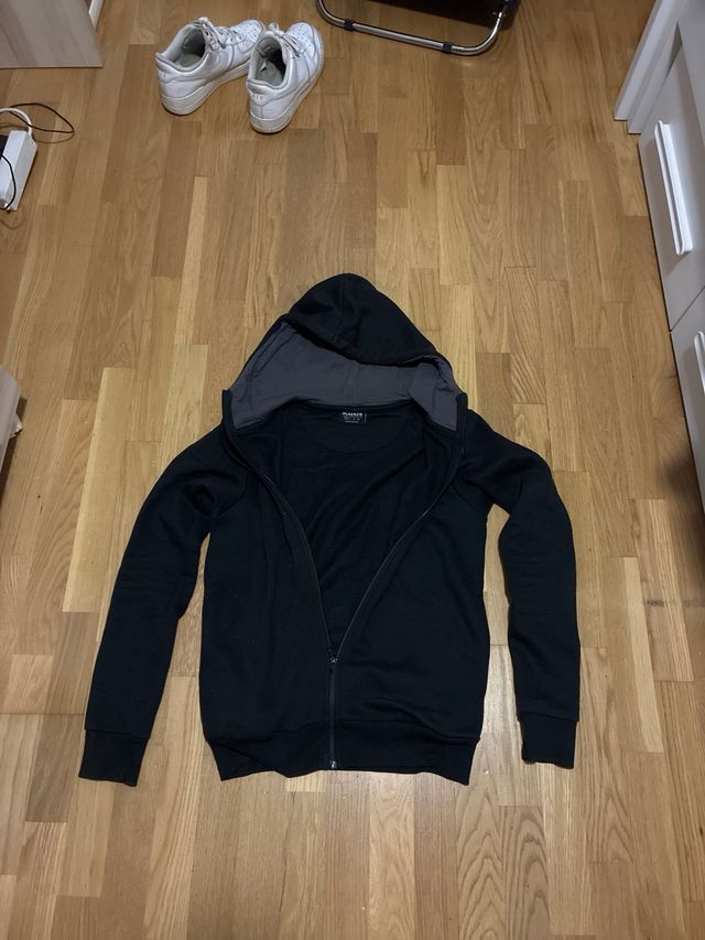 Sudadera McKenzie Negra Cremallera