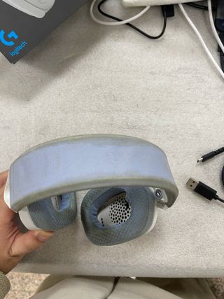 Logitech G435 LIGHTSPEED Wireless Gaming Headst 03