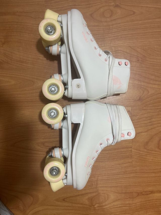 Patines Oxelo Talla 37 Blancos y Protecciones