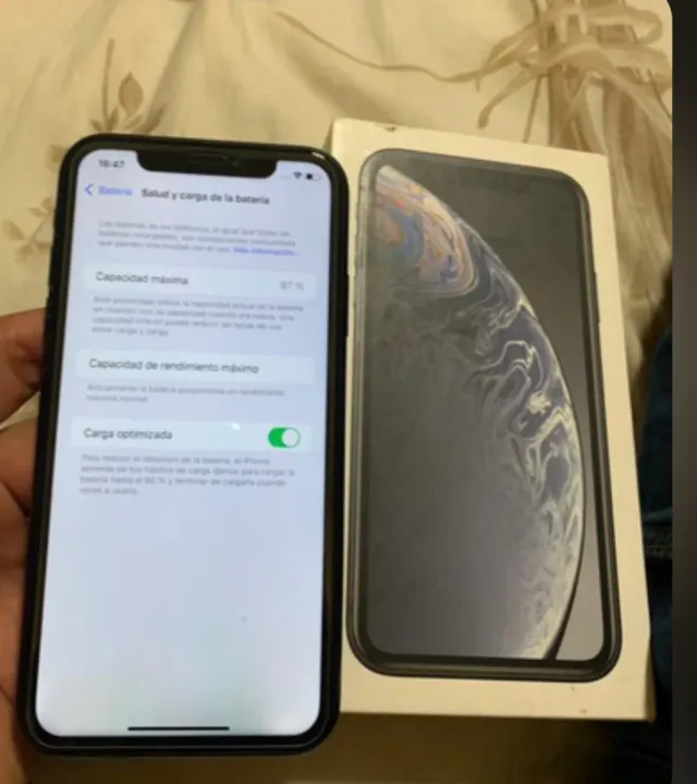 iPhone XR 128GB Nero con caricatore