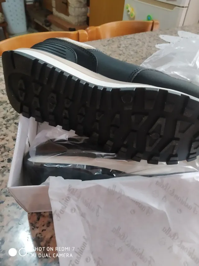 Scarpe Fashion & Bella nuove nere oro