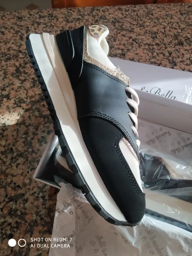 Scarpe Fashion & Bella nuove nere oro