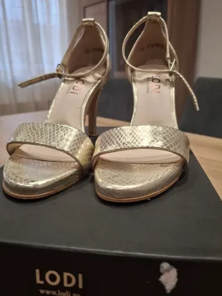 Zapatos de fiesta Lodi dorados