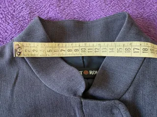 Chaqueta gris elegante