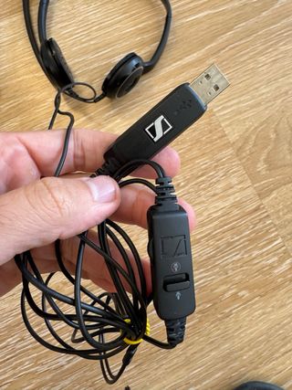 Kit Teletrabajo: Webcam, Auriculares y Ratón