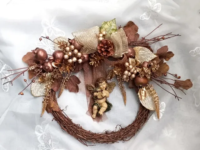 Ghirlanda con Angelo  Fatta a mano.