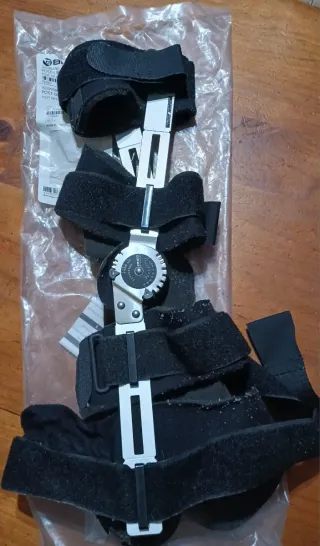 Rodillera Ortopédica Ajustable