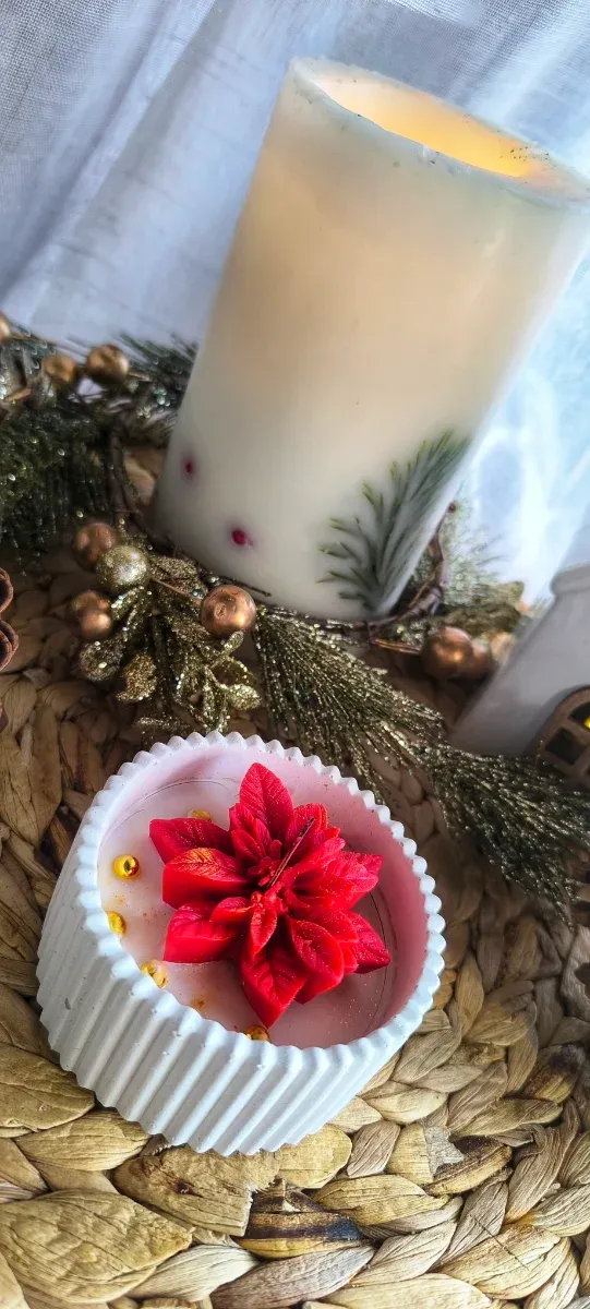 Vela artesanal flor de pascua