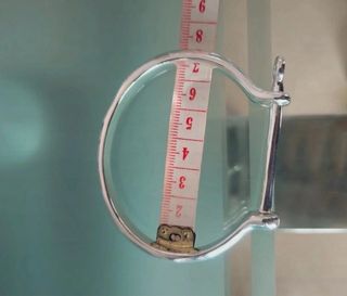 Pulsera grillete, Uno de 50