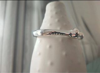 Pulsera grillete, Uno de 50