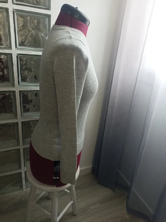 Jersey brillante mujer gris