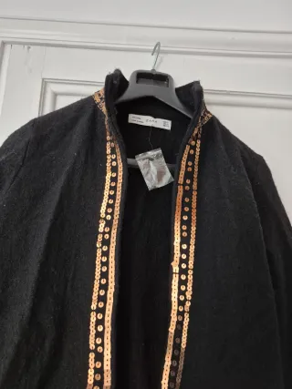 Chaqueta Zara Lana Negra y Dorada