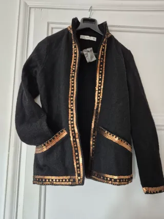 Chaqueta Zara Lana Negra y Dorada
