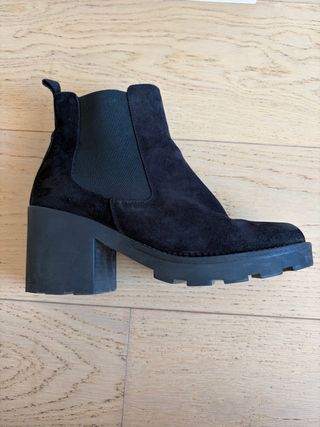 Botines de tacón negros