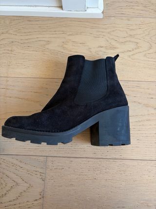Botines de tacón negros
