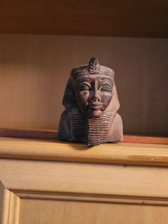 Estatuilla Egipcia Antigua