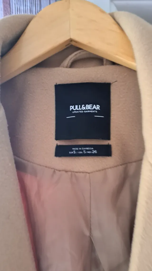 Abrigo Pull and Bear Beige Talla S