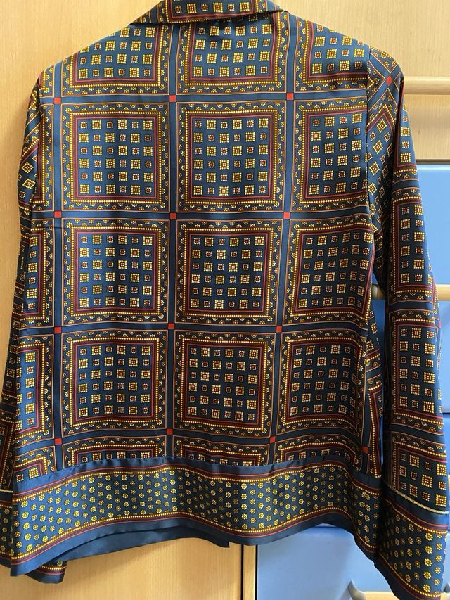 Blusa Zara Seda Estampada