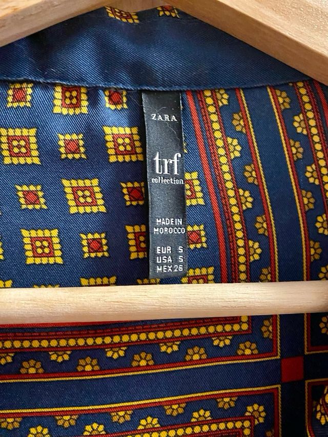 Blusa Zara Seda Estampada