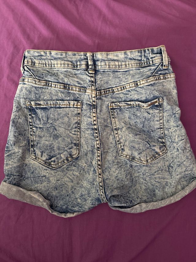 Shorts vaqueros Bershka Talla 38