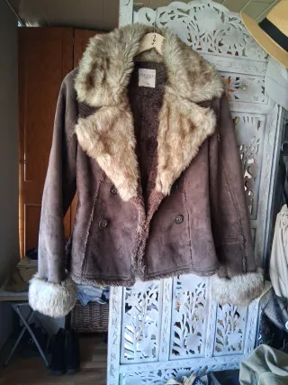 Cazadora Bershka Talla S/36