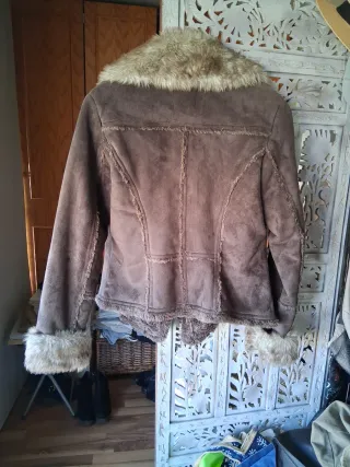 Cazadora Bershka Talla S/36