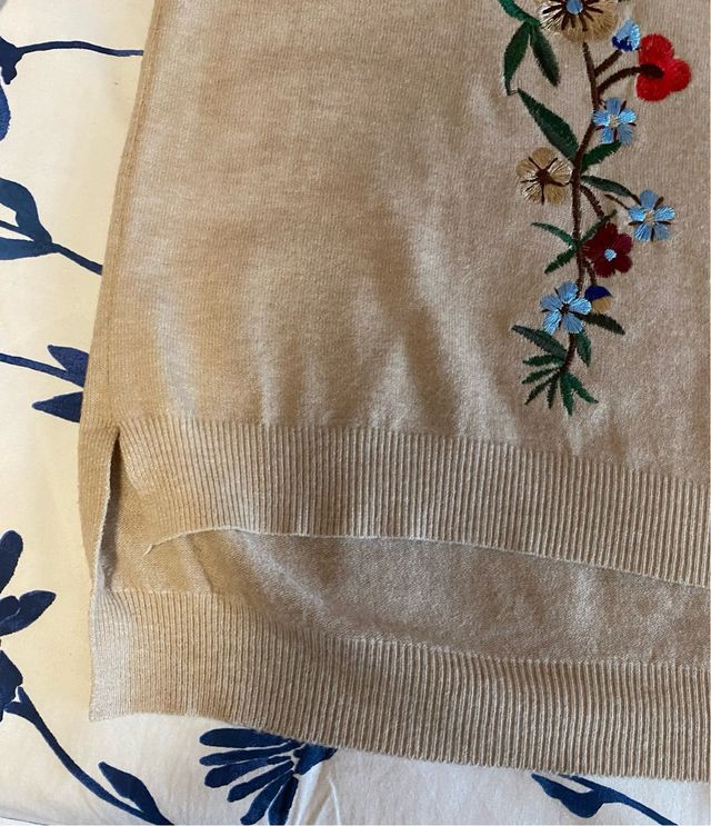 Jersey beige tacto suave floral