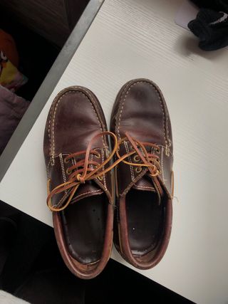 Náuticos de piel marrones