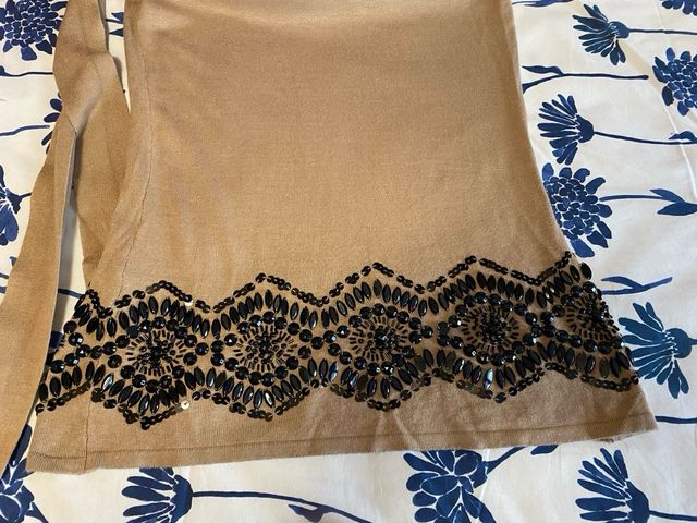 Jersey halter lazo y pedrería beige