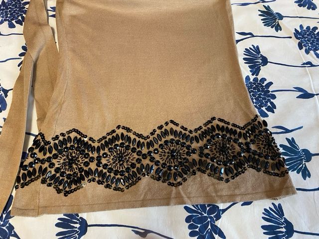 Jersey halter lazo y pedrería beige