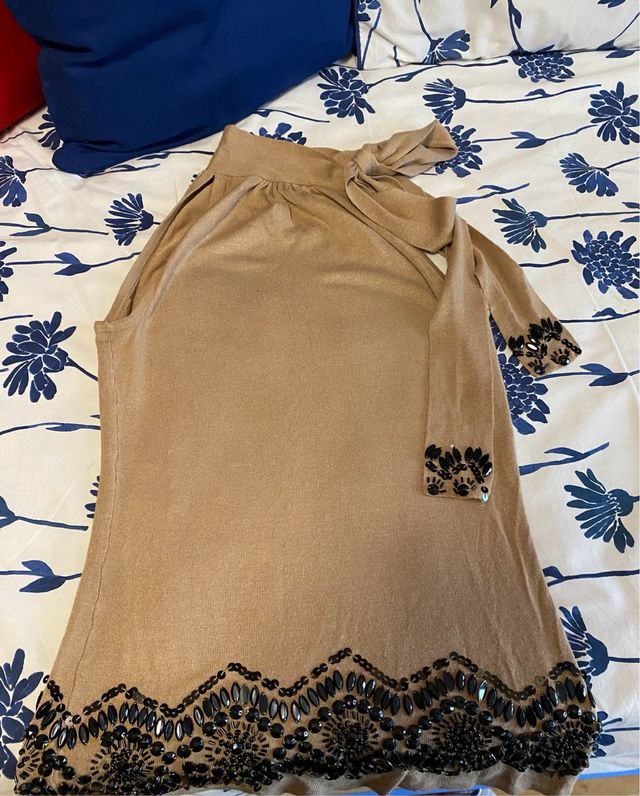 Jersey halter lazo y pedrería beige