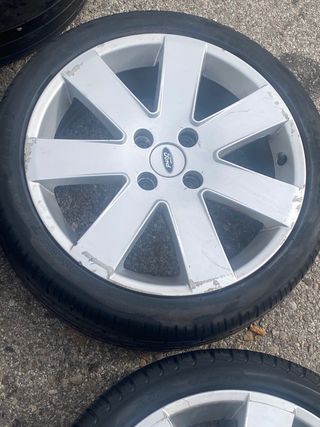 Llantas Ford Focus 17 MP3 Fiesta