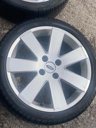 Llantas Ford Focus 17 MP3 Fiesta