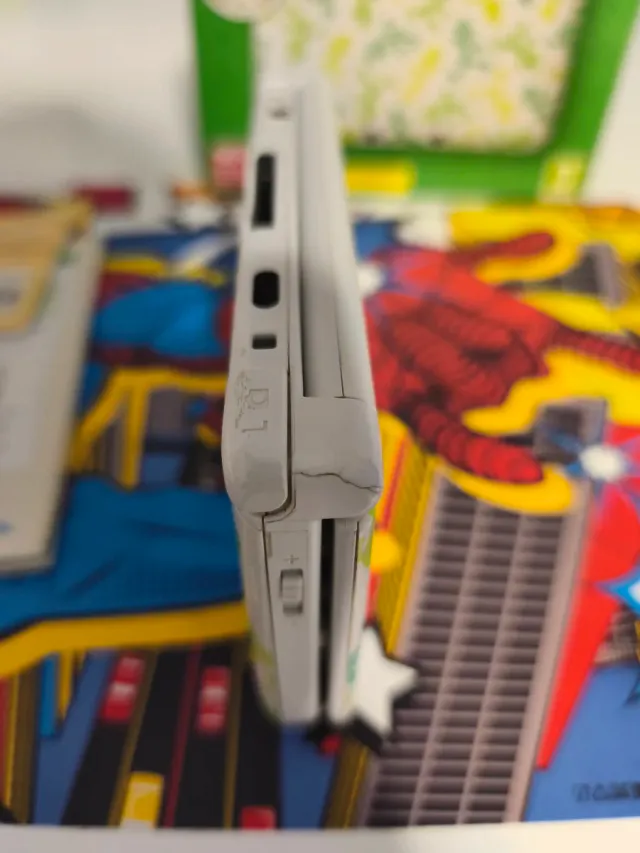 Nintendo 3DS XL Luigi Special Edition Branca