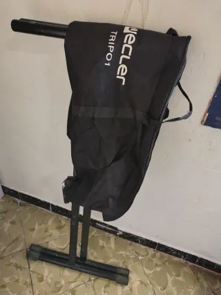 Teclado MIDI Behringer + funda + soporte