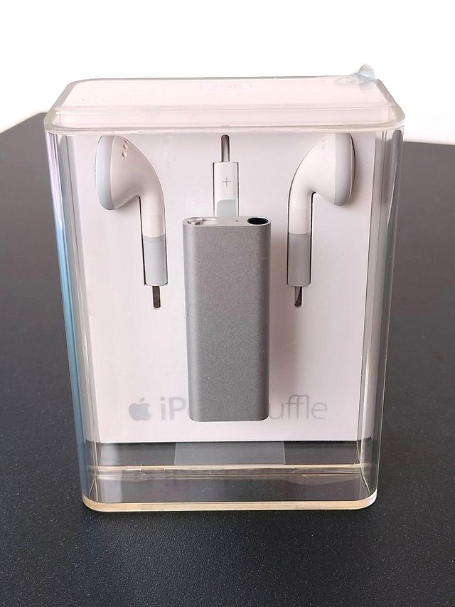 Apple iPod Shuffle 2GB Vintage Silver