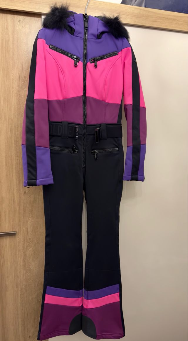 Traje de esquí multicolor