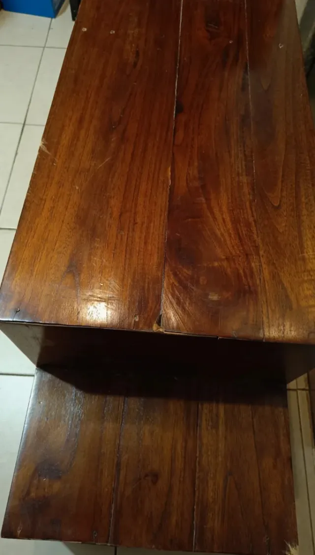 Aparador TV de madera escalonado