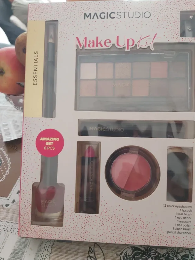 Kit Maquillaje MAGICSTUDIO 8 Piezas