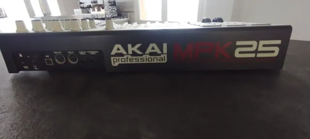 Akai MPK 25 Teclado Controlador MIDI