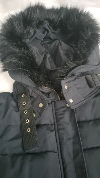 Plumífero Zara Azul. Talla L