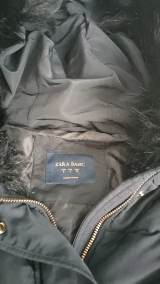 Plumífero Zara Azul. Talla L