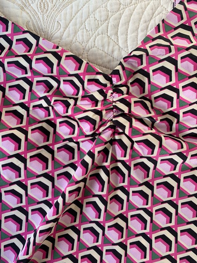 Vestido estampado rosa Stradivarius