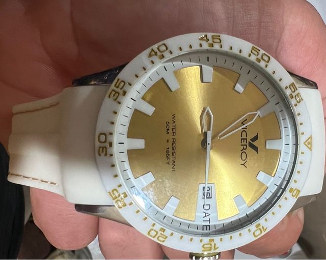 Reloj Viceroy Dorado y Blanco